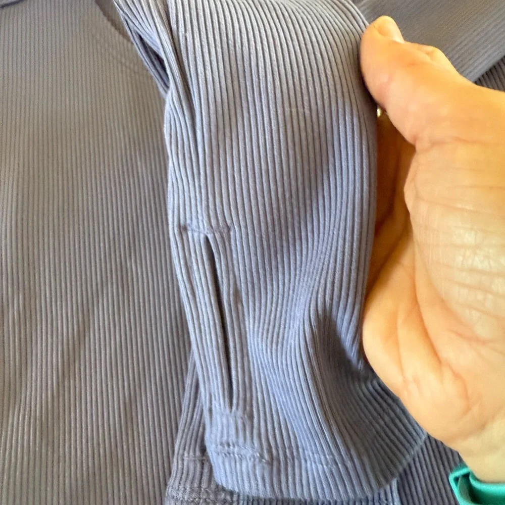 ALO Yoga Blue Ribbed Sweatshirt - Picture 4 of 5